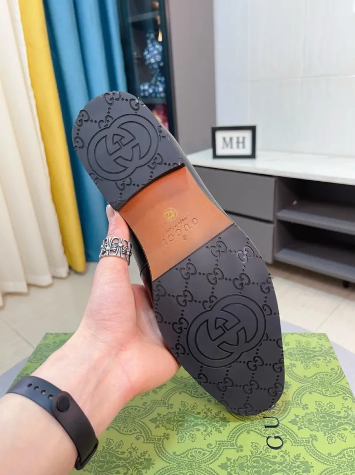 Men's shoes 💰500🌹🌹Niuli [GUCCI Gucci] A new style of formal men's leather shoes is coming~ The original quality upper is made of patent leather imported from Italy, the leather is soft and delicate, comfortable and soft first-layer cowhide lining, rubber wear-resistant outsole, the shoe shape is dignified and domineering, and the luxury charm cannot be concealed! The natural and free nouveau riche leads the trend. Code number: 38-44